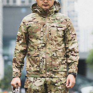 Experience the Great Outdoors in Style with Our Men's Outdoor Camouflage Jacket